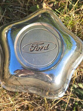 1995 - 2001 Ford Ranger, Ford Explorer Center Cap for Wheel Hub F67A1A096GA E9